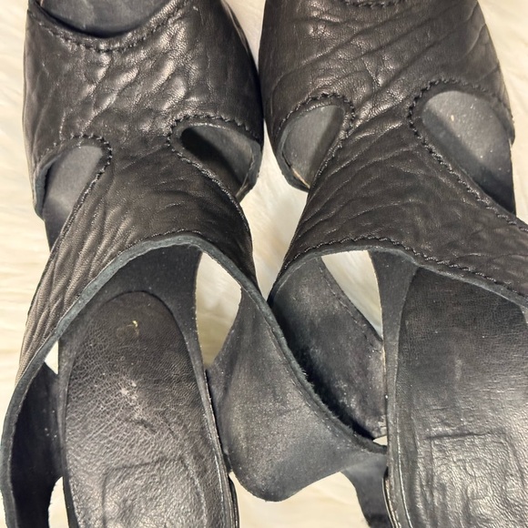 Pedro Garcia Black and White Peep-Toe Heels - Picture 14 of 17